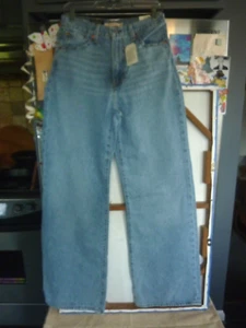 LEVI STRAUSS RIBCAGE WIDE LEG JEANS WOMENS SZ. 27x32 NWT - Picture 1 of 4