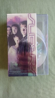 Sliders: Seasons 1 & 2 (6-DVD box set, 2004 Universal) Sci-Fi TV Jerry O'Connell - Image 1 of 2