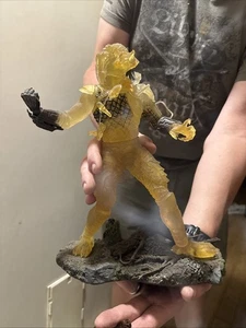 Figura de colección McFarlane Toys: Stealth Predator 12" pulgadas con base *Sin caja - Imagen 1 de 7