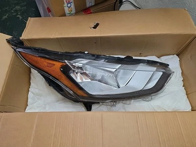 FARO DERECHO PASAJERO NEGRO APTO PARA FORD TRANSIT CONNECT 2019-2023 Foto 1 de 4