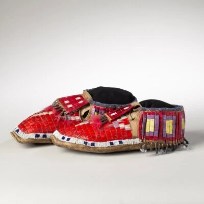 MOCASINES FINOS DE PLUMA ROJA SIOUX Foto 1 de 4