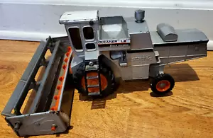 Vintage 1978 Ertl 1:32nd Scale Allis Chalmers Gleaner L2 Combine Stock # 1207 - Picture 1 of 9