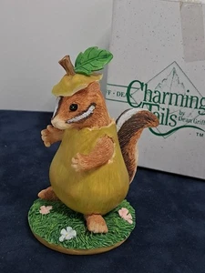 Charmante Schwänze Figur Streifenhörnchen verkleidet Birne Kostüm Harz 3,5" groß - Bild 1 von 4