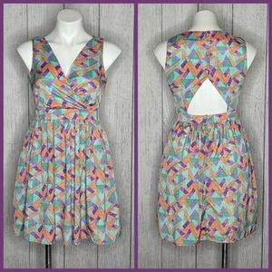 Alice Moon Modcloth 90s Inspired Pastell Geometric Print With Open Back, sz Small - Bild 1 von 6