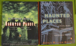 LOT OF 2 HAUNTED PLACES & THE INTERNATIONAL DIRECTORY BY DENNIS WILLIAM HAUCK - Bild 1 von 2