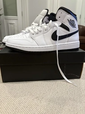 Talla 9 - Jordan 1 Mid SE Diamond Foto 1 de 4