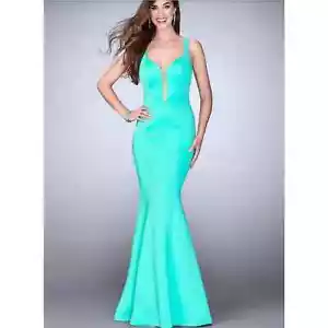 La Femme Aquamarine Illusion Deep Plunge Mermaid Dress Size 0 New - Picture 1 of 12
