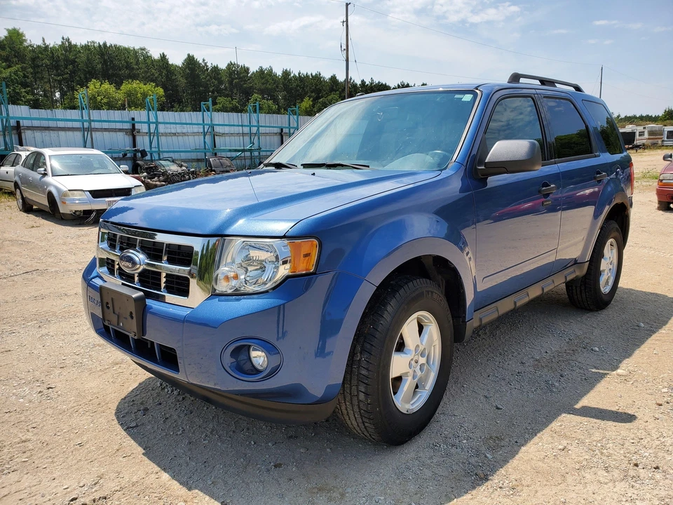 Conjunto de ventilador 2008-12 2,5 L VIN 7 (8º dígito) ID 8L84-8C607-AC a través de AEFord Escape Foto 1 de 3