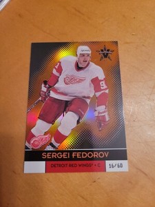 2000-01 Pacific Vanguard Holographic Gold 16/60 Sergei Federov RED WINGS