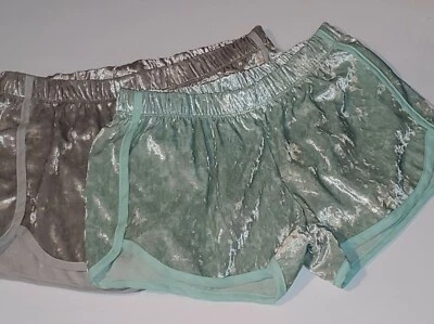 ¡Lote de 2 pares suaves de pantalones cortos Flirtitude PJ! Usado, mediano.  ¡Envío gratis! Foto 1 de 4