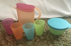 TUPPERWARE *NEW* Kids Impressions Beverage Set-Pitcher, 4 Cups/tumblers, & Bowl - Picture 1 of 15