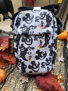 Disney Shadow Mickey AOP Passport Crossbody Bag - Bild 1 von 4