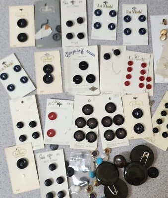 Vintage Button Lot New Old Stock Original Card La Mode Sears Exquisite Mixed - Image 1 of 4