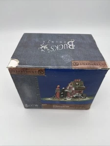 Dept 56 Snow Village Bucks County The Abandoned Gas Pump #55121 Ritirato - Foto 1 di 8