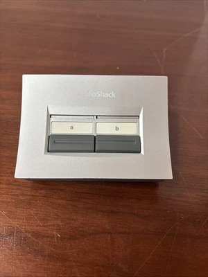 Radio Shack 2-Way Audio/Video Selector Vintage TV/AUX RCA Splitter Switch VGC - Image 1 of 4