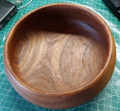 Vintage Winsome Wood Teak Bowl 9" Genuine Teak Thailand Salad  MCM Deco - Image 1 of 4