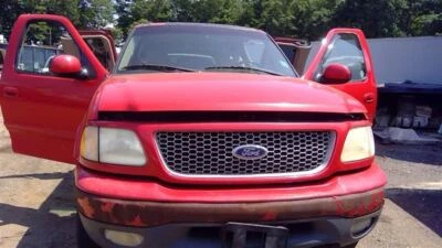 Luz de esquina/estacionamiento de pasajeros y relámpagos para camioneta Ford F150 97-03 1384189 Foto 1 de 4