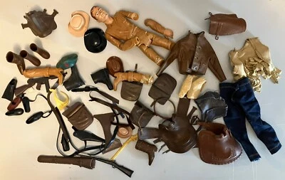 Lote de piezas de armas accesorios Gi Joe, Johnny West y más vintage años 60’s y 70’s Foto 1 de 4