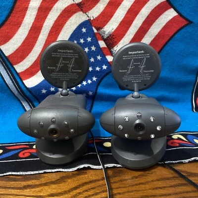 Vintage RadioShack 2.4GHZ Wireless  Camera Audio Video Signal Sender Receiver 2X - Image 1 of 4