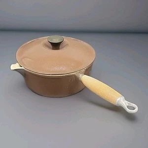 VTG Le Creuset France #22 Brown Enamel Cast Iron Sauce Pan Wood Handle - Picture 1 of 6