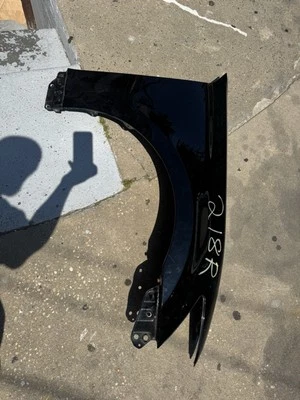 2013 2014 2015 2016 2017 2018 Lexus GS 350 GS 450 guardabarros pasajero derecho OEM Foto 1 de 4