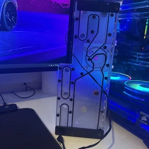 Bykski Distro MasterCase H500P 5v adresowalny RGB (RBW) (RGV-CM-H500P-P) bez pompy - Zdjęcie 1 z 5