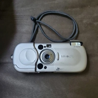 Cámara fotográfica Minolta Vectis 2000 IX fecha APS - lente zoom de 22,5-45 mm Foto 1 de 4