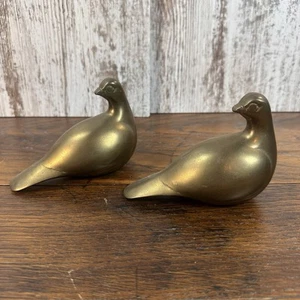 Estatuilla vintage de latón dos palomas 🕊 pájaro cantor peso papel pájaros - Imagen 1 de 7