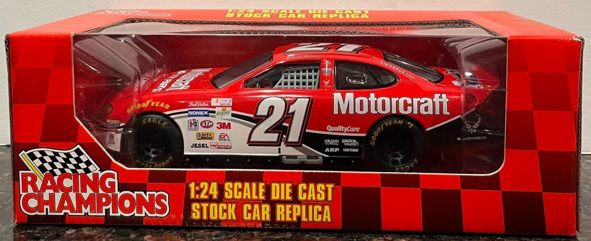 Elliott Sadler Diecast NASCAR Racecars 2002 Vehicle Year for Elliott Sadler Diecast NASCAR Racecars 2002 Vehicle Year for