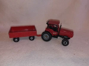 VINTAGE ERTL 1/16 INTERNATIONAL HARVESTER IH RED WAGON & a Tractor - Picture 1 of 6
