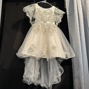 Lala & Erina Two Tone 3D Flower Lace Ivory Cinderella Girls Dress Size: 4 C21 - Picture 1 of 11