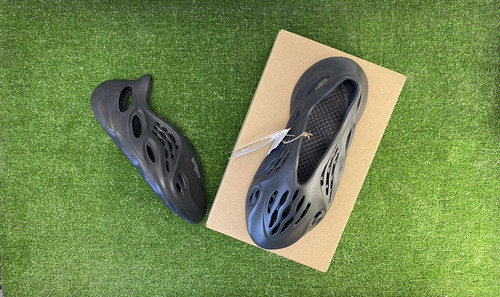 Adidas Yeezy Foam Runner Onyx Taglia 11 UK 11 US