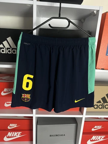 FC BARCELONA FOOTBALL SHORTS NIKE ORIGINAL SIZE M #6 XAVI Cover