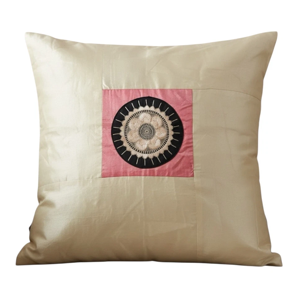 "Juego de 2 fundas de almohada de seda boho 16,5"" beige retazos bordado mandala" Foto 1 de 4