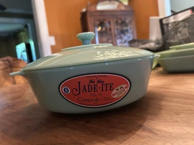 **NEW** Anchor Hocking Fire King Jadeite 2000 Casserole Dish with Lid 2 Quart - Image 1 of 2