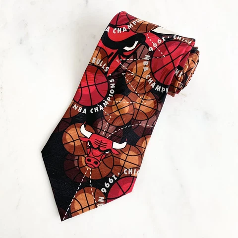 VTG Win Lose Or Tie Limited Edition Chicago Bulls 1996 NBA Champions Necktie Cover