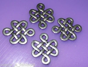 4 Nodo Celtico ARGENTO TIBETANO Charms Ciondolo Pendente Wiccan - Pagano - Foto 1 di 1