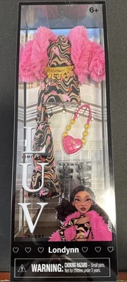 LUV Limitless Unique Vibrant Londynn Fashion Pack & Accessories Doll Clothes - Image 1 of 4