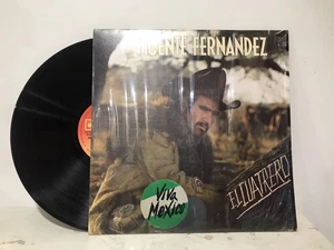 VICENTE FERNANDEZ LP “El Cuatrero” (NM+) - Picture 1 of 14