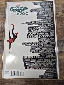 Marvel Comics The Amazing Spider-Man #700 Marcos Martin variante Skyline 2012 - Foto 1 di 10