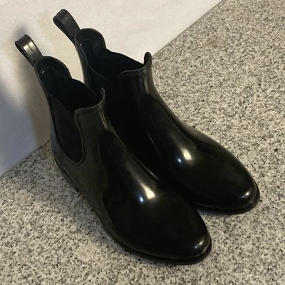 Sam Edelman Chelsea Boot Women's Black Patent-look Ankle Rain Booties Size 6 - Image 1 of 4