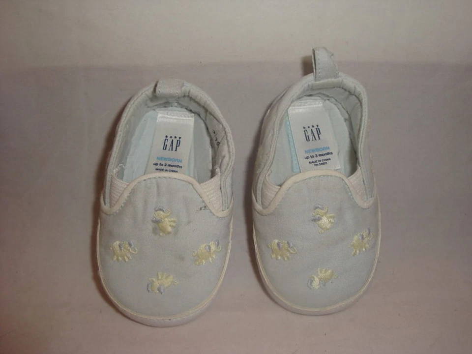 Sapatos infantis masculinos GAP 0-3 meses azul claro elefantes - Imagem 1 de 1