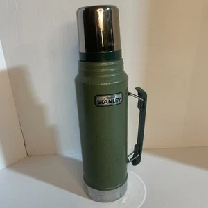 VINTAGE ALADDIN Stanley Thermos A-944DH Green Vacuum Quart - Picture 1 of 6