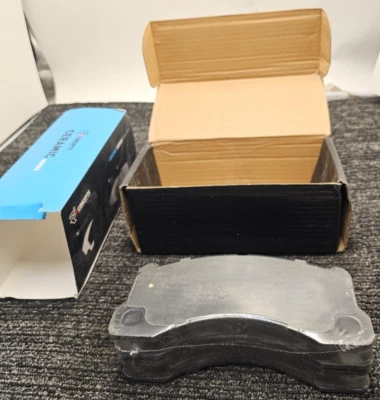 Pastilla de freno de fricción dinámica R1 Concepts 4000-1349-00 apta para Porsche Cayenne 2023 Foto 1 de 4