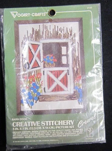 Kit de bordado Vogart Crafts Creative Stitchery Crewel puerta de granero 2132 - Imagen 1 de 2