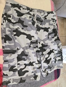 Wondernation Jungen Shorts XL 2er-Set gebraucht, in einwandfreiem Zustand - Bild 1 von 16