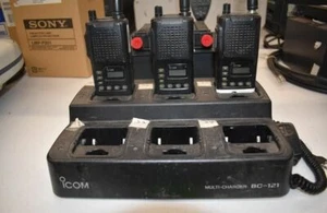 Sistema completo de radio bidireccional ICOM: 6 IC-F4S-4 portátiles + cargador múltiple BC-121N - Imagen 1 de 9