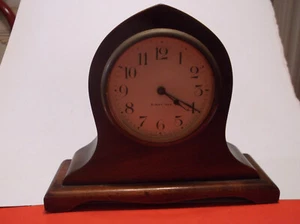VINTAGE EIGHT DAY MANTEL SHELF CLOCK - BEAUTIFUL DECORATIVE PIECE - Picture 1 of 6