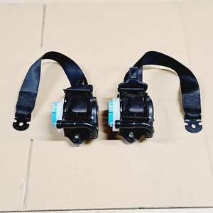 MERCEDES GLA W156  2013-2019 GENUINE REAR SEAT BELTS SET LEFT+RIGHT A1568600385 - Picture 1 of 5