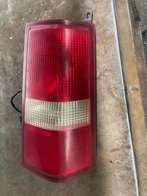 Luz trasera lámpara lente chevy express 1500 derecha 03 04 05 06 07 Foto 1 de 3